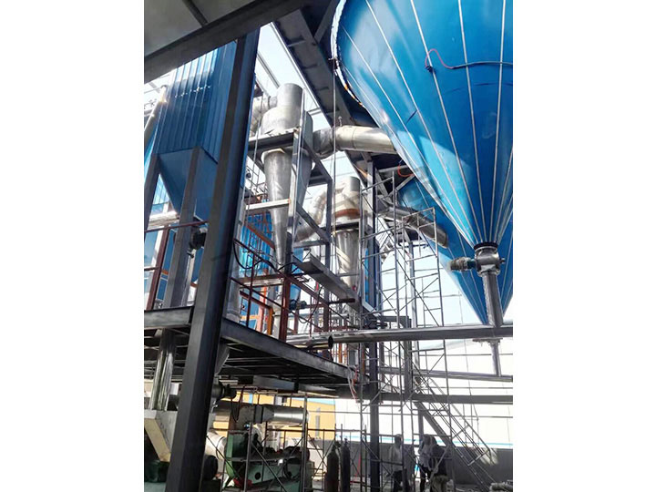 离心巨茎挺进李淑芬的体内视频