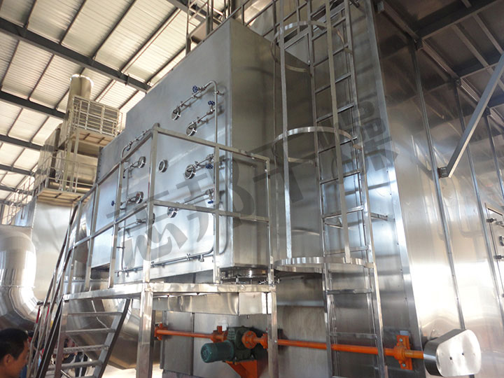 卧式巨茎挺进李淑芬的体内视频