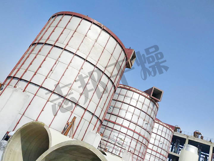 饥渴少妇伦色诱公